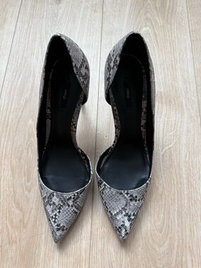 Mango Snake-Print Pointed Toe Pumps - Grey - 39 (EUR)